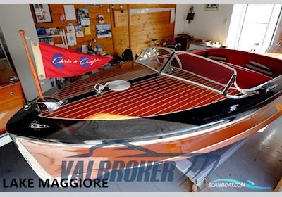 Chris Craft Wood Motorbåt 1950, med Chris Craft Hmc Cruise N Carry motor, Italien