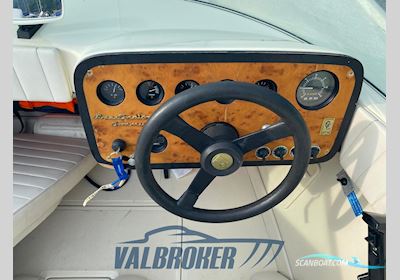 Colombo Super Indios 21 Motorbåt 1989, med Mercruiser 5.0 V8 Alpha One motor, Italien