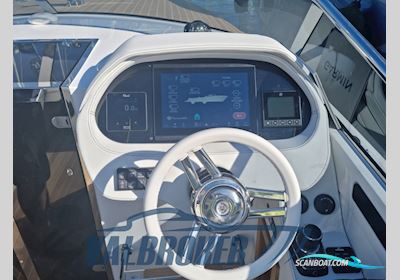 Comitti Wooden Boats Venezia 31 Classic Teak Motorbåt 2023, med Mercruiser 4.5  L V6 Bravo 3 Joystick motor, Italien