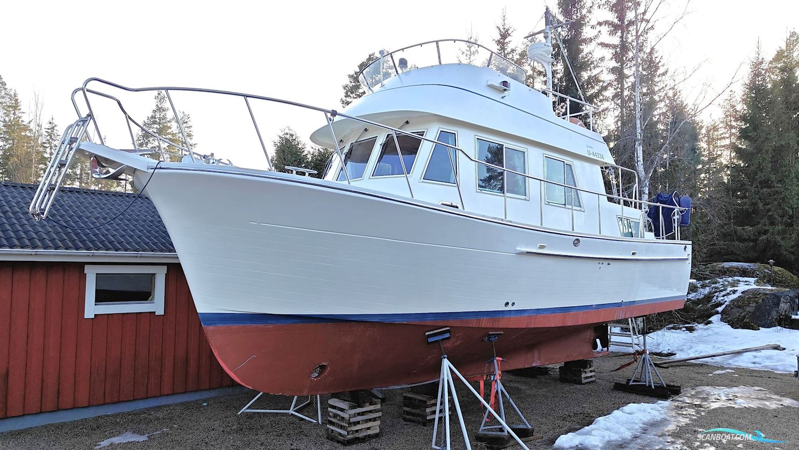 Coral Bay 34 Motorbåt 1999, med Cummins 6Bta 5.9 motor, Finland