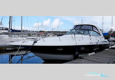 Cruisers Yachts 420 Express Motorbåt 2007, med Volvo Penta D6-370 - Ips500 motor, England