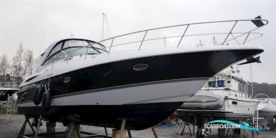 Cruisers Yachts 420 Express Motorbåt 2007, med Volvo Penta D6-370 - Ips500 motor, England