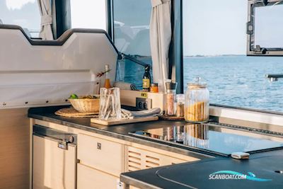 Delphia 12 Flylounge Motorbåt 2026, med Yanmar motor, Ireland