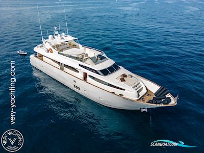 Eurocraft 28m Motorbåt 2004, med Caterpillar 3412 TA motor, Frankrike