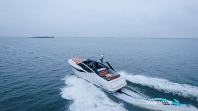 Fairline F Line 33 Motorbåt 2021, Holland