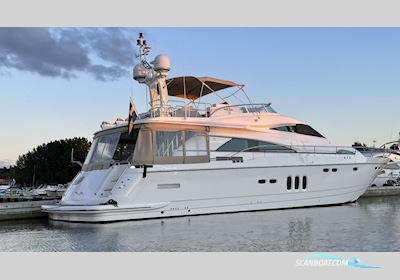 Fairline Squadron 68 Motorbåt 2009, med 2x Caterpillar C32 1572HK Ca, 750h motor, Sverige