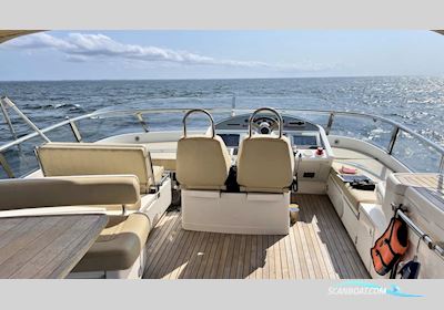 Fairline Squadron 68 Motorbåt 2009, med 2x Caterpillar C32 1572HK Ca, 750h motor, Sverige