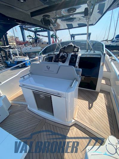 Fim Regina 340 Entrofuoribordo Motorbåt 2022, med Volvo Penta V8 350 motor, Italien