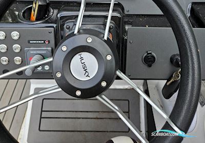Finnmaster Husky R8 Motorbåt 2021, med Yamaha motor, Sverige
