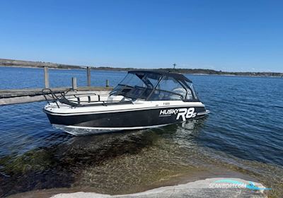 Finnmaster Husky R8S Motorbåt 2017, med Yamaha motor, Finland