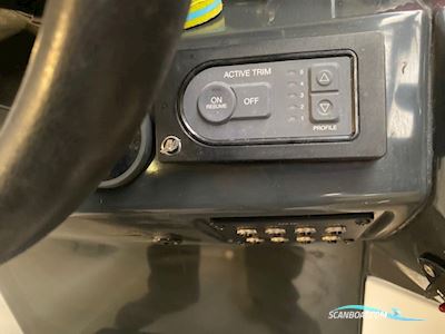 Flot Quicksilver 555 med Mercury 100 HK CT, kun 93,6 timer, SmartCraft, Simrad GO7, Fusion lydanlæg, køleskab og Flexiteak. Velholdt og vinteropbevar Motorbåt 2019, med Mercury motor, Danmark