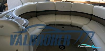 Four Winns 245 Sundowner Motorbåt 2004, med Volvo Penta 5.0 Gxi motor, Italien