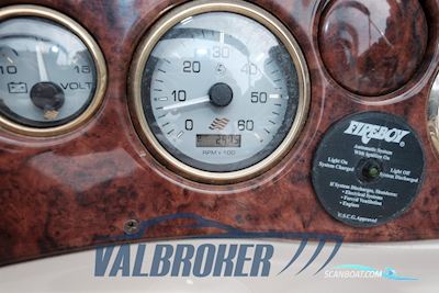 Four Winns Vista 268 Motorbåt 2005, med Volvo Penta 5.7 GiE motor, Italien