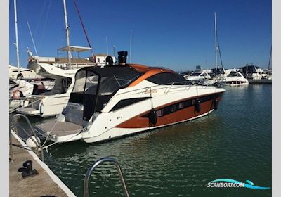 Galeon 385 Hts Motorbåt 2011, med Cummins 4.2 Joystick motor, Spanien