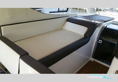Galeon 385 Hts Motorbåt 2011, med Cummins 4.2 Joystick motor, Spanien