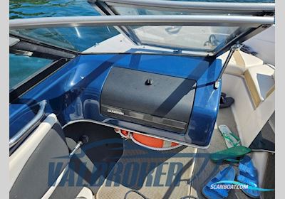 Glastron GT 185 Motorbåt 2017, med Volvo Penta V6 C-SX motor, Italien