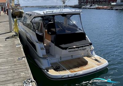 Grandezza 34 OC Motorbåt 2021, med Volvo Penta D6 motor, Sverige