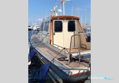 Halmatic Motovedetta Motorbåt 1975, med Aifo-Iveco 8361SRM32 motor, Italien