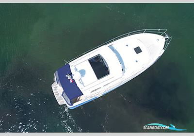 Hardy Marine 32 Commander Motorbåt 2000, med Mercruiser motor, England