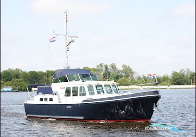 Hellingskip Custom Build Motorbåt 2001, med Iveco motor, Holland
