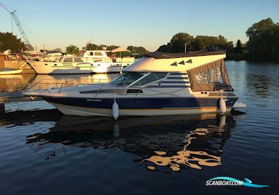Hilter Royal 840 Flybridge Motorbåt 2007, med Volvo Penta 5,7 GXI motor, Tyskland