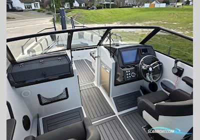 Husky R8S Finnmaster Motorbåt 2018, Holland