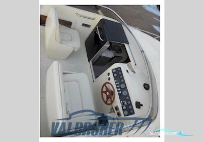 Ilver Galaxi 28 Motorbåt 1995, med Mercruiser 5.0 V8 motor, Italien