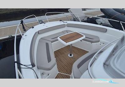 Jeanneau Cap Camarat 8.5 CC Motorbåt 2015, med Yamaha F300 BETU V6 4.2L motor, England