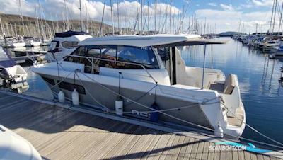 Jeanneau NC9 Motorbåt 2016, med Volvo Penta D4 motor, England