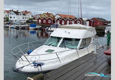 Jeanneau Prestige 32 Fly Motorbåt 2004, med Volvo Penta KAMD 300 motor, Sverige