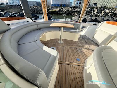 Jeanneau Prestige 34S Motorbåt 2003, med Volvo Penta Kad300 motor, England