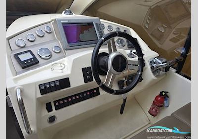 Jeanneau Prestige 390s Motorbåt 2012, med Cummins Qsd 4.2l motor, Frankrike