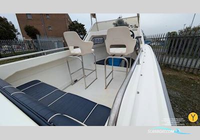 KingFisher 166 Sports Fisher Motorbåt 2010, med Evinrude Etec motor, England