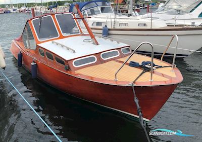 Klassisk Mahogny Motorbåd Med Dieselmotor Motorbåt 1960, med Yanmar motor, Danmark