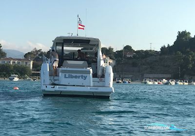 Liberty Leader 46 Motorbåt 2016, med  Volvo D6 Ips 600 motor, Grekland