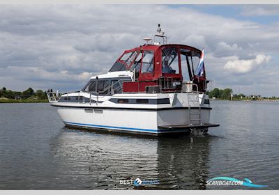 Linssen 37 SE Motorbåt 1992, med Volvo Penta is Een Toonaangevende Fabrikant Van Maritieme Aandrijfsystemen, Waarbij Betrouwbare en Efficiënte Motoren Zorgen Voor Krachtige, Duurzame motor, Holland