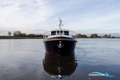 Linssen Grand Sturdy 470 Wheelhouse Motorbåt 2017, med Volvo Penta is Een Zweeds Merk Dat Wereldwijd Bekendstaat om Betrouwbare en Krachtige Scheepsmotoren en Aandrijfsystemen. Ze Leveren Zowel Diesel- al motor, Holland