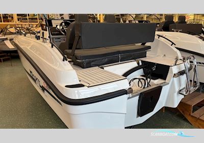 MICORE 58 SC Motorbåt 2025, med Mercury motor, Sverige