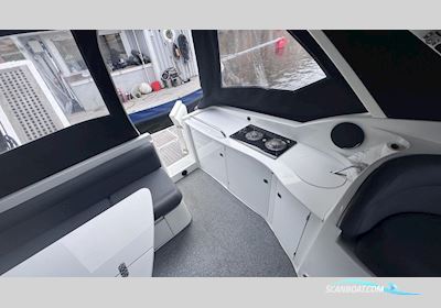 MIRA 34  Motorbåt 2006, med 2 x Volvo Penta  motor, Sverige