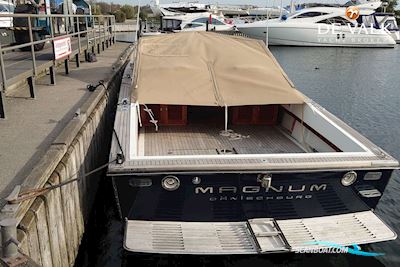 Magnum Marine 38 Motorbåt 1975, med Mercruiser 8,2 L motor, Tyskland