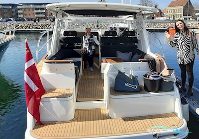 Marex 310 Sun Cruiser Motorbåt 2021, med Volvo Penta D6 380 motor, Danmark