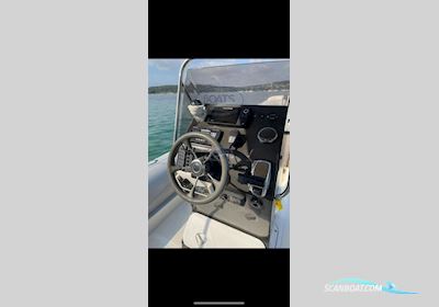 Master 730 open Motorbåt 2012, med Mercury motor, Frankrike
