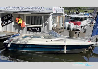 Maxum 2000 SR3 Motorbåt 1998, med Mercruiser motor, Sverige