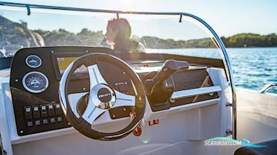 Micore XW57SC Motorbåt 2023, med Honda motor, Sverige