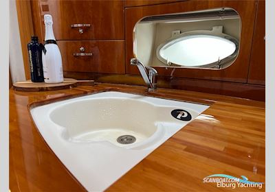 Mira 43 - Innovazione e Progetti Motorbåt 2004, Holland