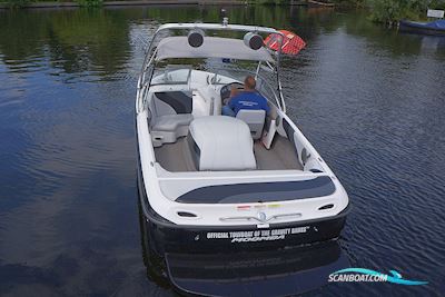 Moomba Mobius Lsv Motorbåt 2004, med Indmar motor, Holland