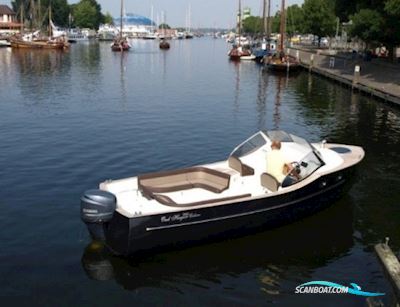 Oud Huijzer 700 Cabine Motorbåt 2023, Holland