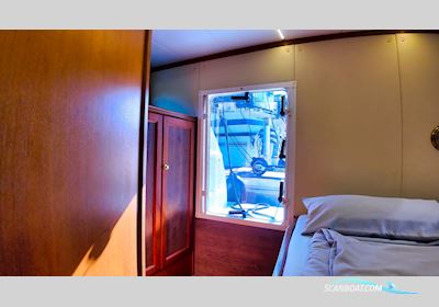 Pedro Skiron 35 AK Cabrio Motorbåt 2002, med Perkins Sabre motor, Tyskland