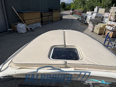 Performance Marine 907 Performance Motorbåt 2004, med Volvo Penta 8.1 Gi 2 motor, Italien