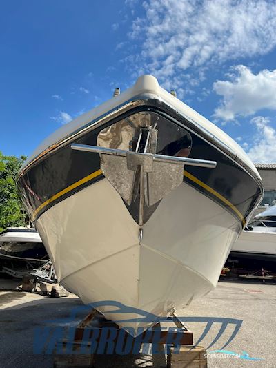 Performance Marine 907 Performance Motorbåt 2004, med Volvo Penta 8.1 Gi 2 motor, Italien